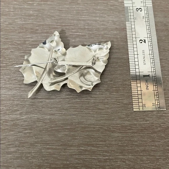 Artisan Silver Tone Leaf Brooch - Picture 4 of 6